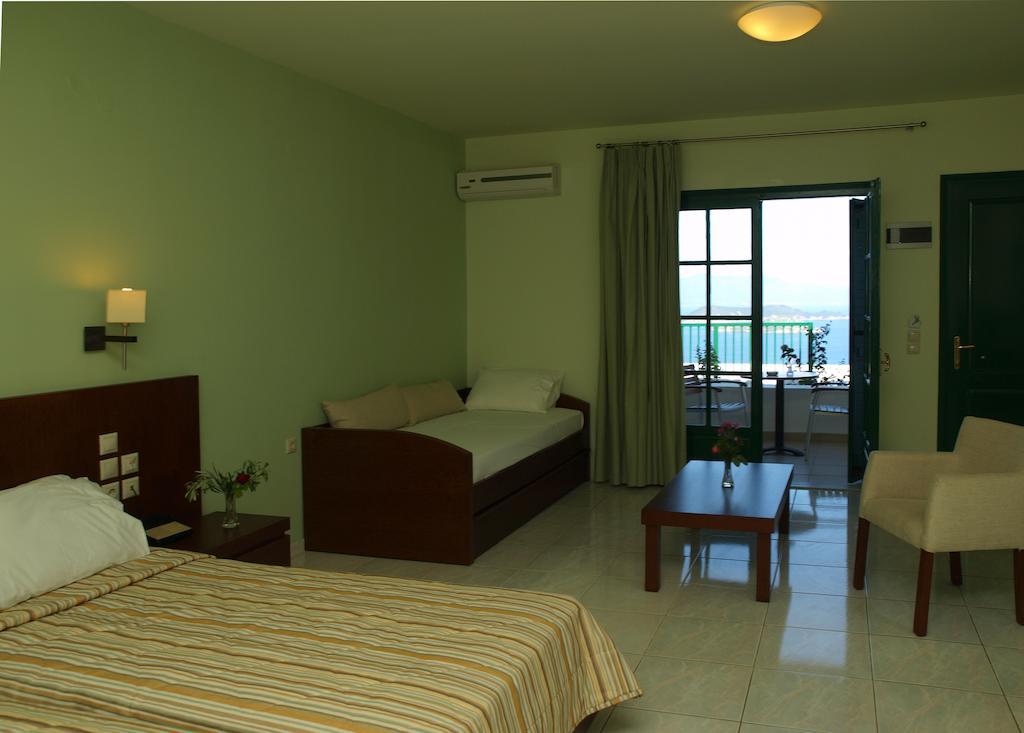 Skiathos Club Hotel & Suites Vasilias  Zimmer foto